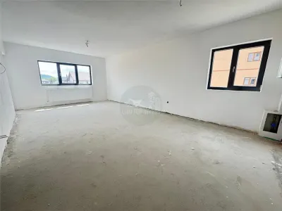 Apartament la etajul 1 cu 2 camere in Selimbar - foto 1