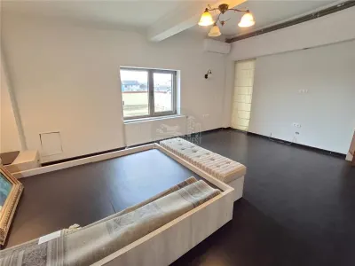 Penthouse 4 camere terasa 50mp parcare zona Centrala - foto 12