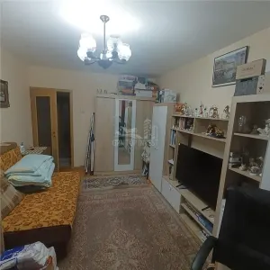 Apertament 2 camere decomandat balcon pivnita zona Valea Aurie - foto 7