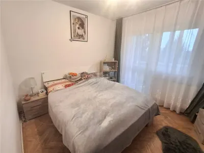 Apartament 3 camere decomandat 2 balcoane pivnita zona Valea Aurie - foto 8