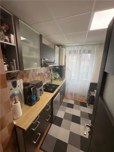 Apartament 2 camere si balcon zona Rahova - foto 4