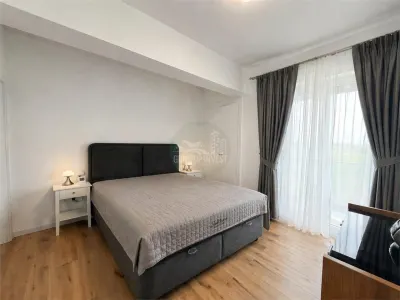 Apartament de lux 3 camere balcon parcare zona Calea Surii Mici - foto 13