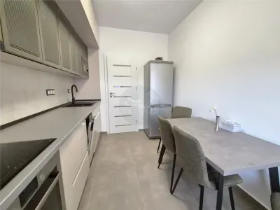 Apartament de lux 3 camere balcon parcare zona Calea Surii Mici - foto 5
