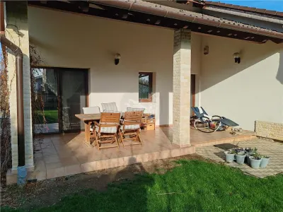 Casa stil mediteranean 3 camere 2 bai curte 790mp zona Cetate - foto 17