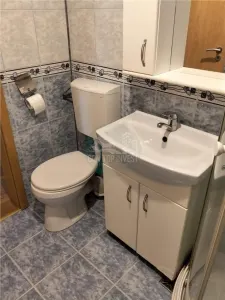 Apartament 2 camere la mansarda in zona Strand - foto 12