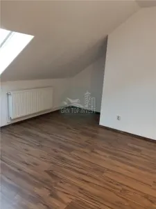 Apartament 2 camere la mansarda in zona Strand - foto 5