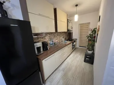 Apartament cu 3 camere si gradina de 40 mp pe Calea Cisnadiei - foto 4