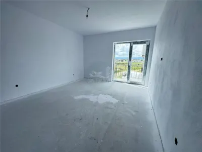 Casa individuala 4 camere 2 bai si teren de 265 mp in Sura Mica - foto 6
