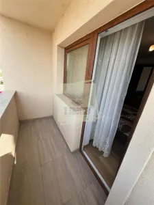 Apartament cu 3 camere 2 balcoane si parcare pe Calea Surii Mici - foto 3