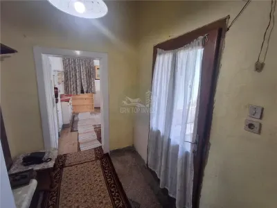 Apartament la casa 2 camere pivnita  100mp gradina zona Lazaret - foto 6