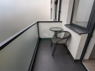 Apartament 3 camere balcon parcare  zona Selimbar - foto 11