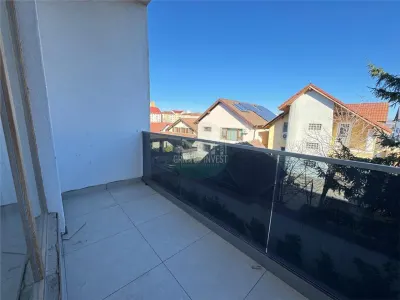 Apartament 2 camere 2 balcoane si loc de parcare in Selimbar - foto 14