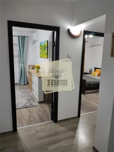 Apartament 4 camere cu balcon si pivnita zona Vasile Aaron - foto 4