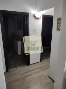 Apartament 4 camere cu balcon si pivnita zona Vasile Aaron - foto 10