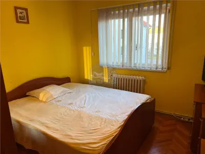 Apartament decomandat 3 camere etaj intermediar Vasile Aaron - foto 6
