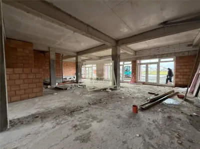 Spatiu comercial 137  mpu 3 parcari pretabil afacere - foto 5