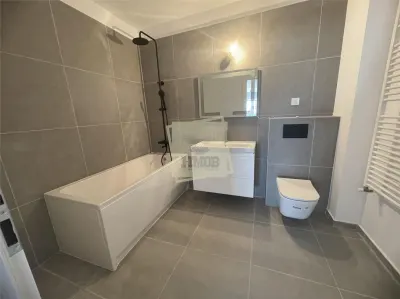 Apartament nou la CHEIE cu 3 camere  balcon si parcare pe Doamna Stanca - foto 2