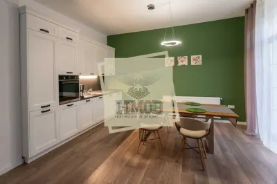 Apartament de LUX 3 camere si curte Parcul Sub Arini - Sibiu