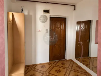 Apartament 3 camere balcon zona Cedonia - foto 7