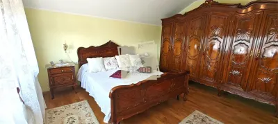 Casa cu 4 camere 2 bai si 830 mp teren in zona Bavaria - foto 3