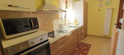 Casa cu 4 camere 2 bai si 830 mp teren in zona Bavaria - foto 22