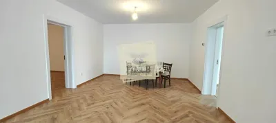 Casa cu 3 camere si 454 mp teren in zona Calea Poplacii - foto 3