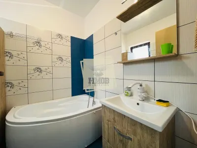Casa cu 4 camere 2 bai in zona Calea Cisnadiei - foto 5