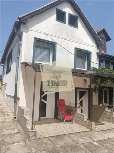 Casa cu 6 camere 2 bai si 650 mp teren in zona Calea Surii Mici - Sibiu