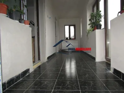 1,4 km de Oras! Vanzare Vila P+E+M in Targoviste - Exterior nord - foto 6