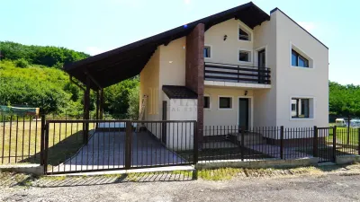 VILĂ NOUĂ LA CHEIE / DEALUL CU TEI – TÂRGOVIȘTE / 4 DORMITOARE | TEREN 536 MP. - Targoviste