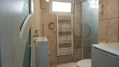 Garsoniera tip studio, cu gradina de inchiriat in Targoviste Ext Est. - foto 7