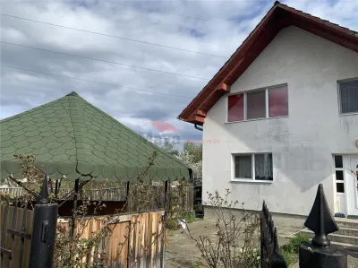 Casa(9 ari teren), zona Dedeman - foto 1