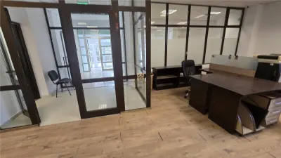 Spatiu Birouri - 180 mp! In Suceava! De Inchiriat! 0727817187 - foto 8