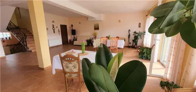Casa Raluca! -  Statiunea Durau! - foto 2