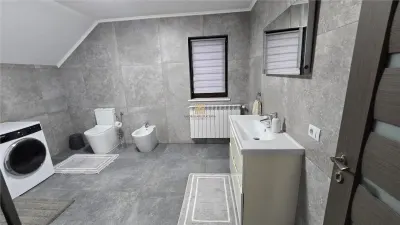 Casă Modernă de Vânzare în Mitocu Dragomirnei, Suceava | 144 mp Utili | Teren 1.000 mp | 3 Dormitoare | Șemineu | Mobilată | 220.000 euro | - foto 15