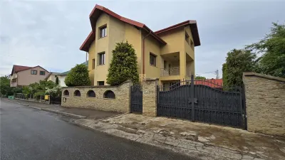 Casă de Lux în Suceava | 5 Dormitoare | 6 Băi | Wellness | 2 Garaje - Suceava