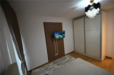 Apartament 3 camere de închiriat în Suceava  Ultracentral | Bloc Nou | Parcare Subterană | Încălzire în Pardoseală | Aer Condiționat - foto 10