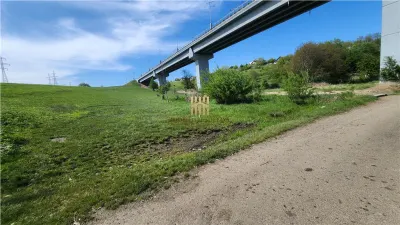 Teren Intravilan 4438 mp Intrare in Suceava! De Vanzare 0727817187 - foto 2
