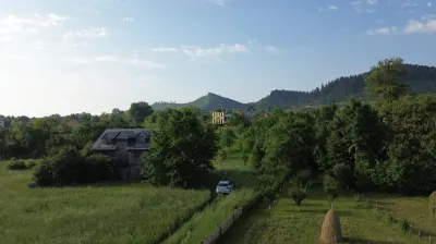 Teren 10304 mp cu casa locuibila In Bucovina Zona Manastire Slatina! De vanzare! 0727817187 - foto 6