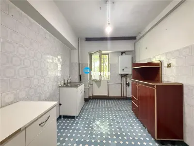 Apartament 3 camere Podul de Fier - foto 4
