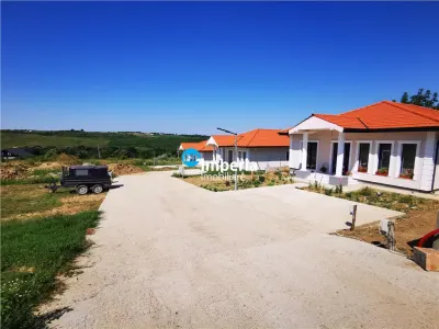 Casa noua, constructie solida, camere luminoase – Bucium Visan - Iasi