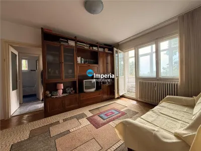 Apartament 3 cam, semi - decomandat, de vanzare zona Tatarasi - Flora - Iasi