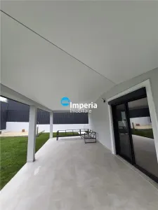Casă deosebită, finisaje premium, 128 mp, 900 m fata de Centru Miroslava - foto 2