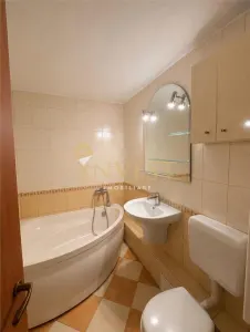 Apartament cu 2 camere decomandat,  parcare inclusa, Plopilor, Parcul Iuliu Hateganu - foto 8