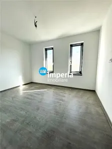 Casa 4 cam, teren 500, canalizare, asfalt, Legaga Ciurbesti - foto 8