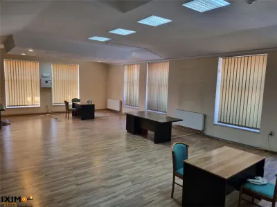 Spatiu Stradal Insula Agrement - Bacau