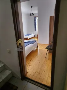 PENSIUNE 16 CAMERE  478 MP UTILI  | CURTE 320 MP | - foto 4