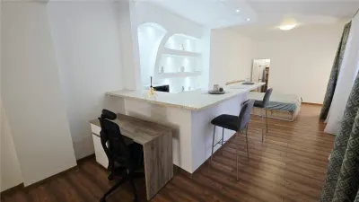 Apartament premium 80 mp Prima inchiriere Curte proprie 40 mp Strada Piezisa Zona Centrala - foto 6
