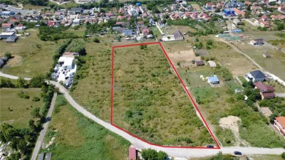 TEREN EXTRAVILAN  16758 MP PARCELABIL  STRADA POMET IRIS - Cluj-Napoca