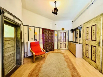 Apartament 4 camere | strada Cetatii | etaj | 148 mp | curte - foto 2